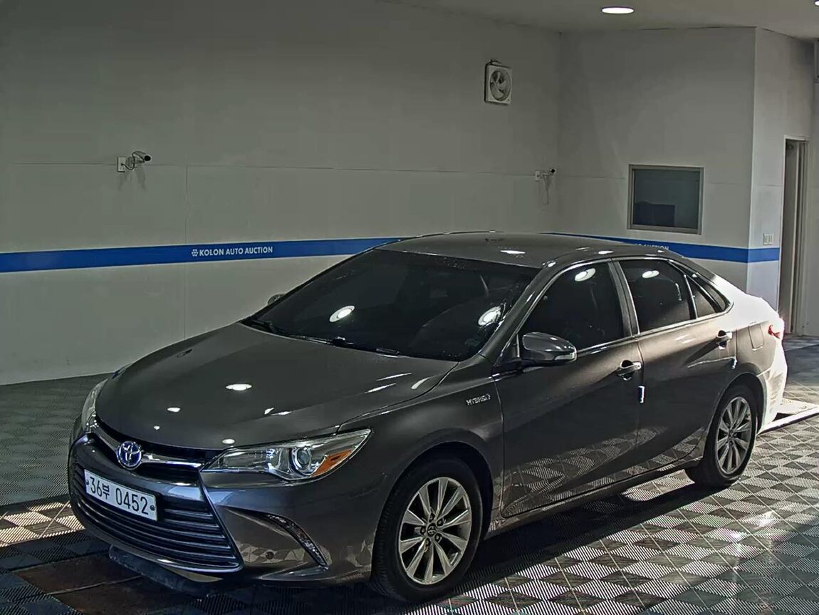 TOYOTA CAMRY (9TH GEN) 2.5 HYBRID LE 2016 - zdjęcie 2