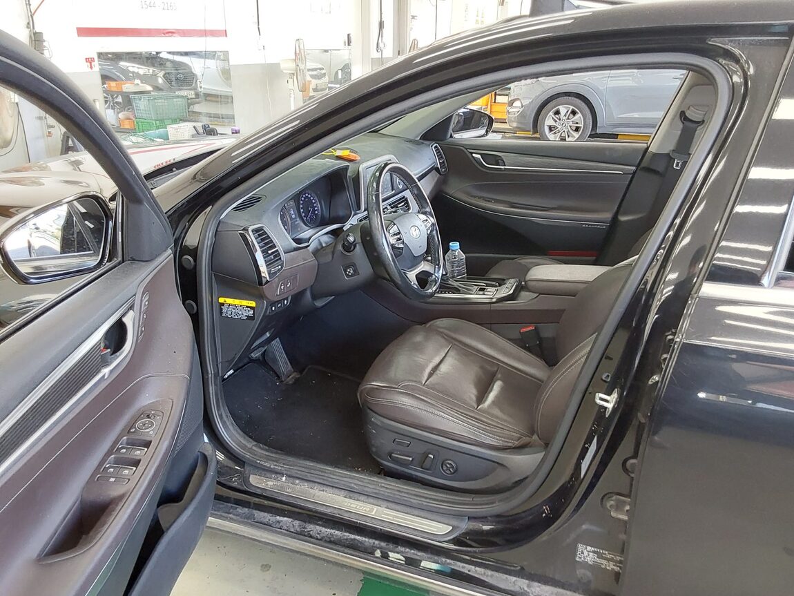 HYUNDAI GRANDEUR IG 2.4 GDi PREMIUM SPECIAL 2018 - zdjęcie 10