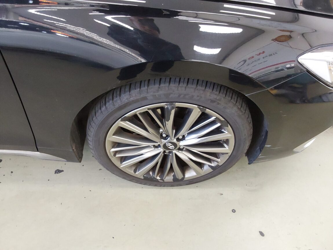 HYUNDAI GRANDEUR IG 2.4 GDi PREMIUM SPECIAL 2018 - zdjęcie 23