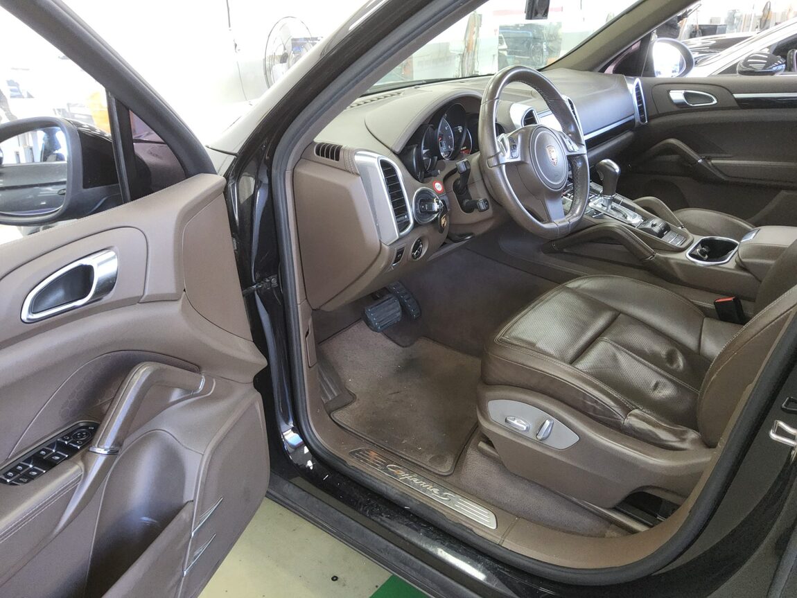 PORSCHE CAYENNE (2ND GEN) 4.8 S 2011 - zdjęcie 10