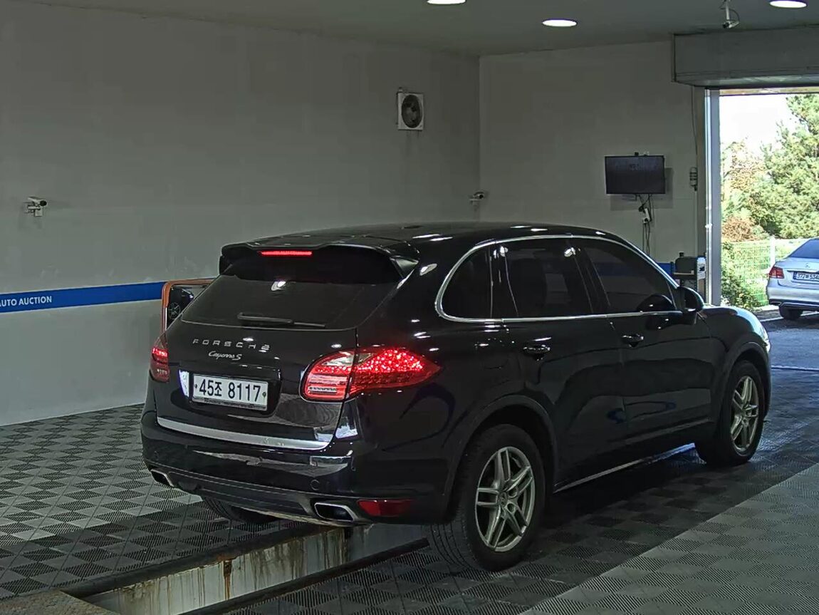 PORSCHE CAYENNE (2ND GEN) 4.8 S 2011 - zdjęcie 5
