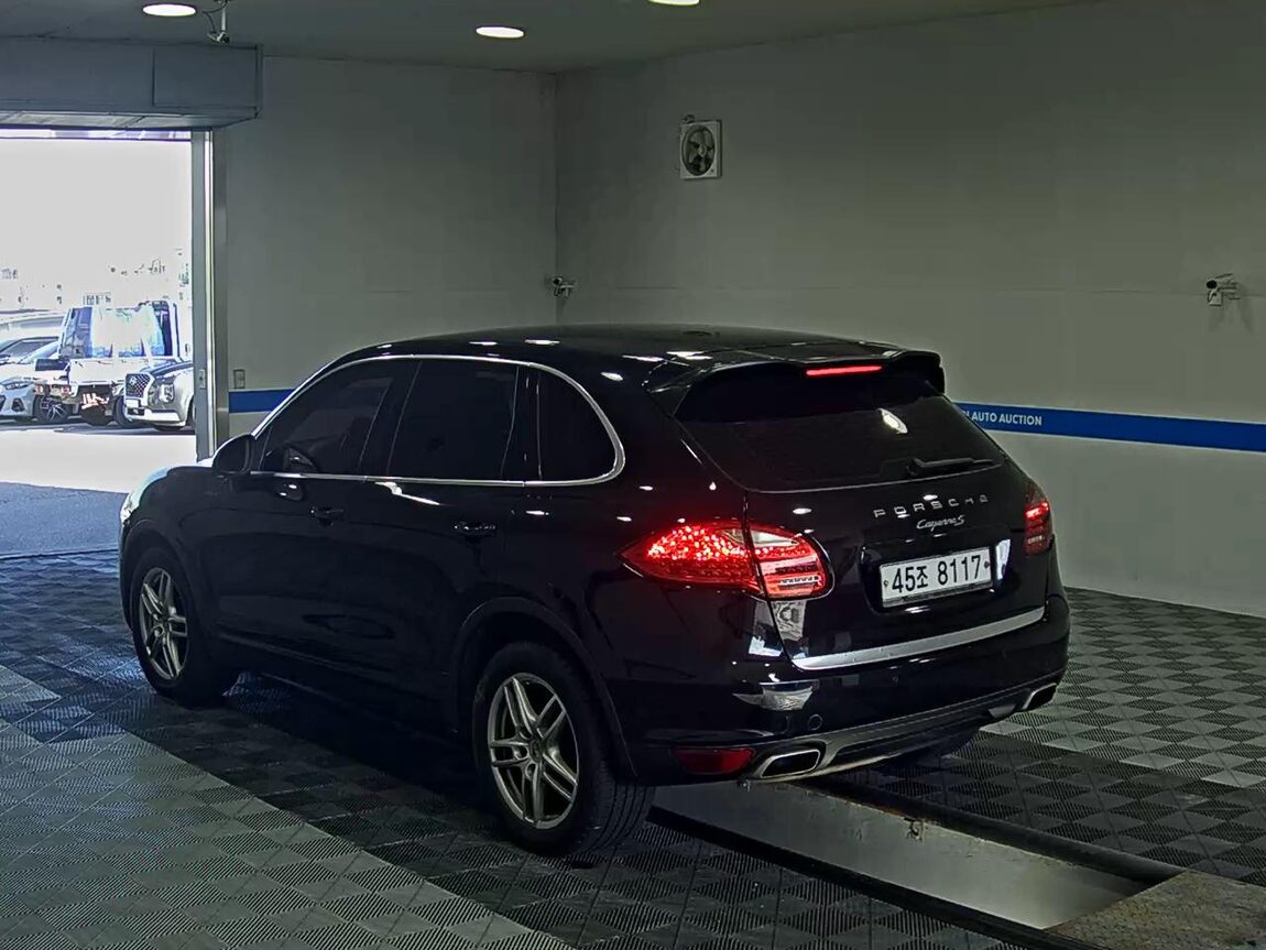 PORSCHE CAYENNE (2ND GEN) 4.8 S 2011 - zdjęcie 6