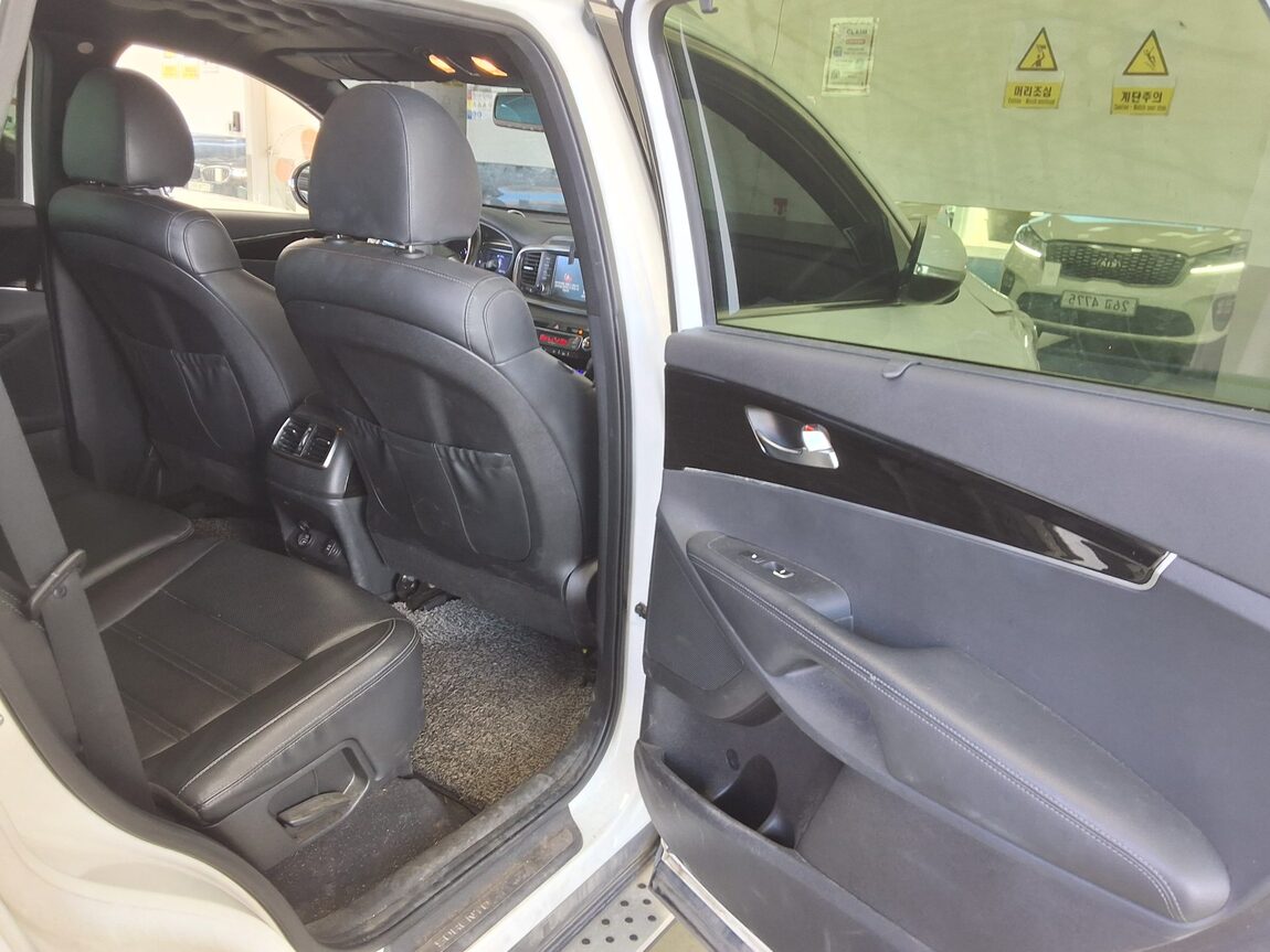 KIA THE NEW SORENTO DIESEL R2.2 2WD NOBLESSE SPECIAL 2019 - zdjęcie 13