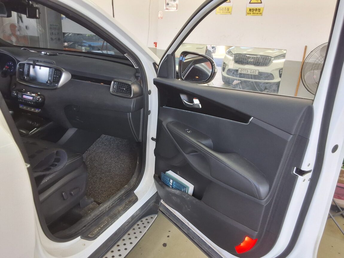 KIA THE NEW SORENTO DIESEL R2.2 2WD NOBLESSE SPECIAL 2019 - zdjęcie 14