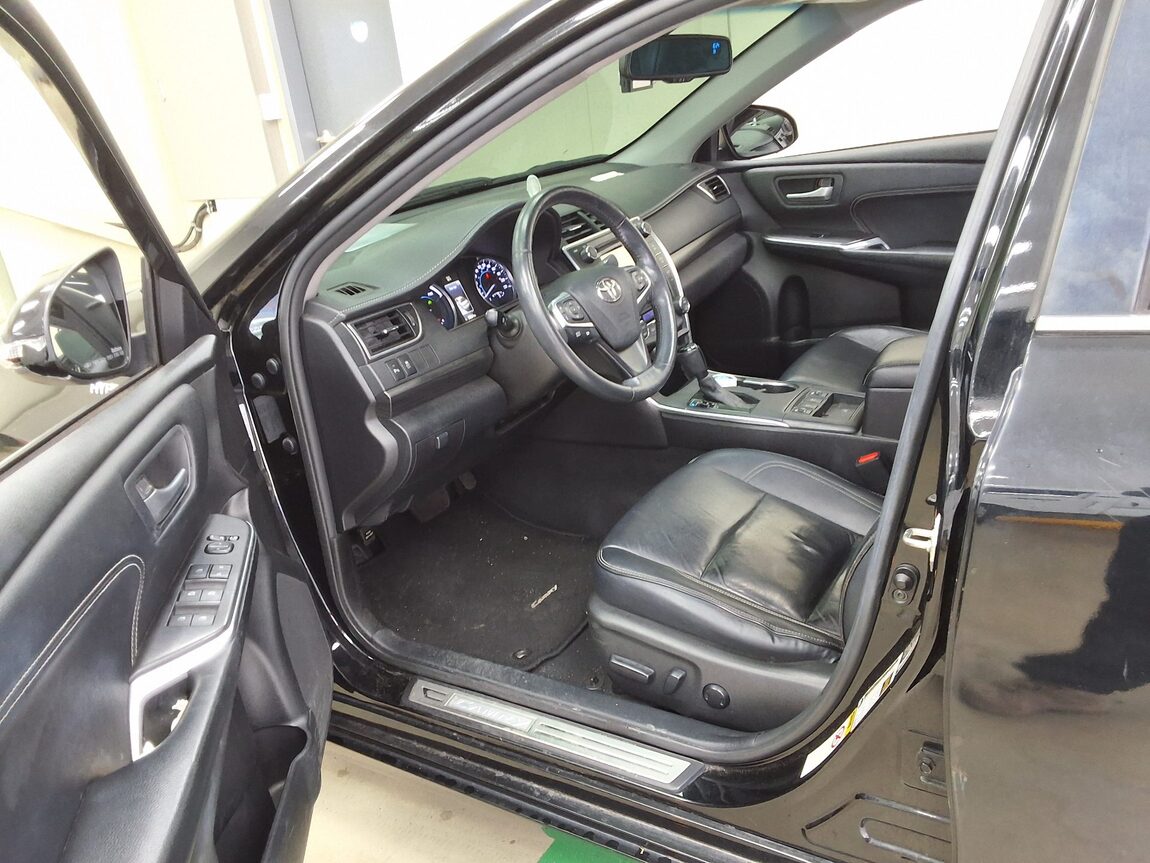 TOYOTA CAMRY (9TH GEN) 2.5 HYBRID XLE 2016 - zdjęcie 11