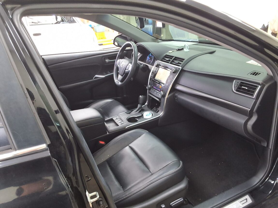 TOYOTA CAMRY (9TH GEN) 2.5 HYBRID XLE 2016 - zdjęcie 15