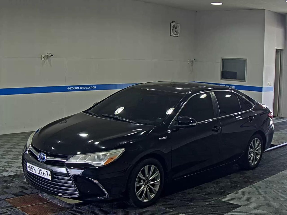 TOYOTA CAMRY (9TH GEN) 2.5 HYBRID XLE 2016 - zdjęcie 2