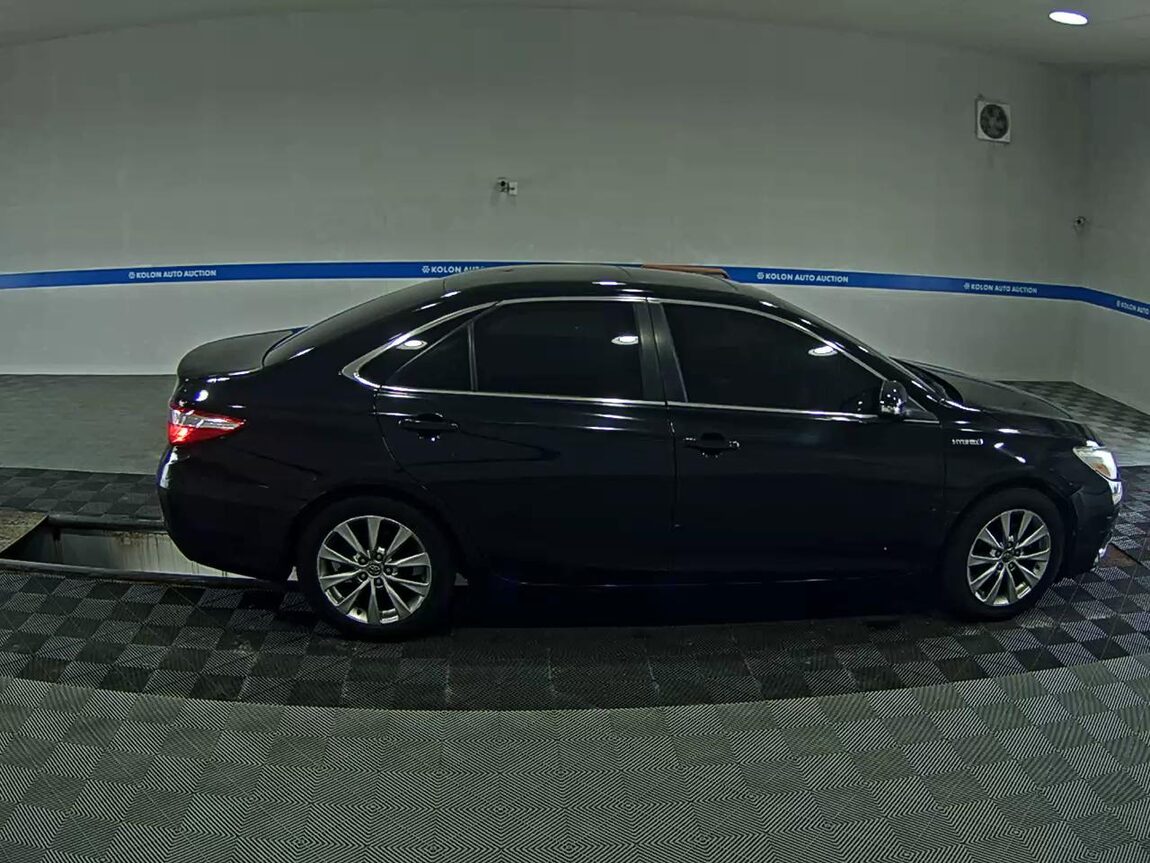 TOYOTA CAMRY (9TH GEN) 2.5 HYBRID XLE 2016 - zdjęcie 4
