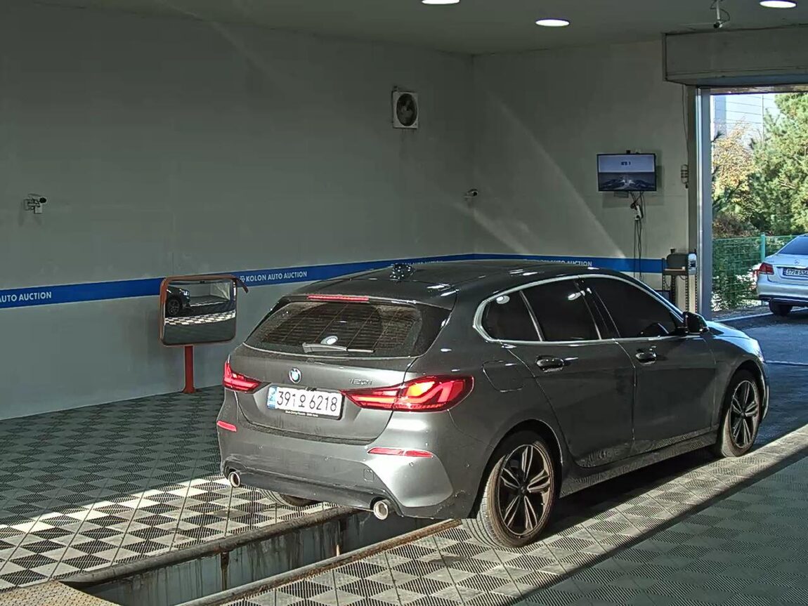BMW 1 SERIES (3RD GEN) 120i SPORTS 2021 - zdjęcie 5