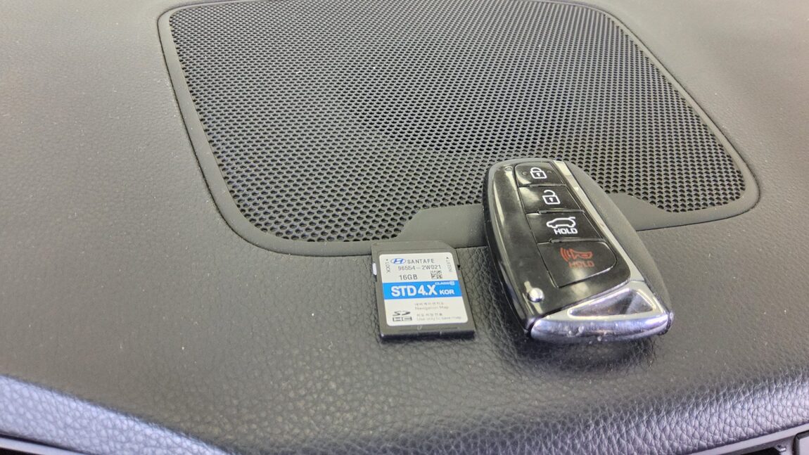 HYUNDAI SANTA FE THE PRIME DIESEL R2.0 2WD EXCLUSIVE SPECIAL 2017 - zdjęcie 20