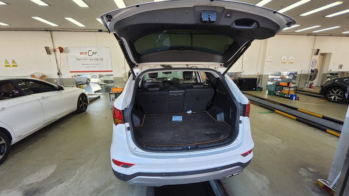 HYUNDAI SANTA FE THE PRIME DIESEL R2.0 2WD EXCLUSIVE SPECIAL 2017 - zdjęcie 15