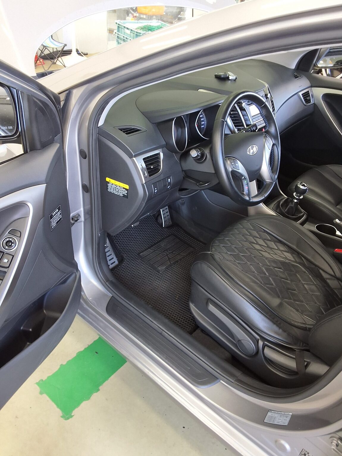 HYUNDAI NEW i30 1.6 VGT UNIQUE 2012 - zdjęcie 10