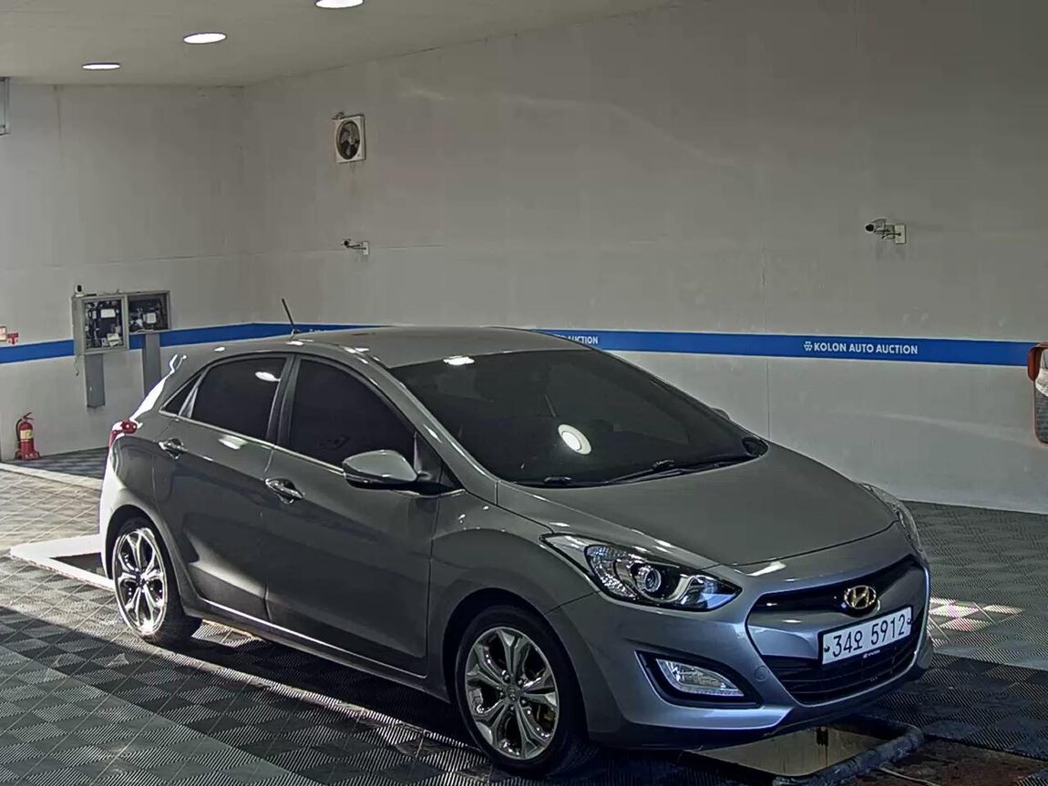 HYUNDAI NEW i30 1.6 VGT UNIQUE 2012 - zdjęcie 3