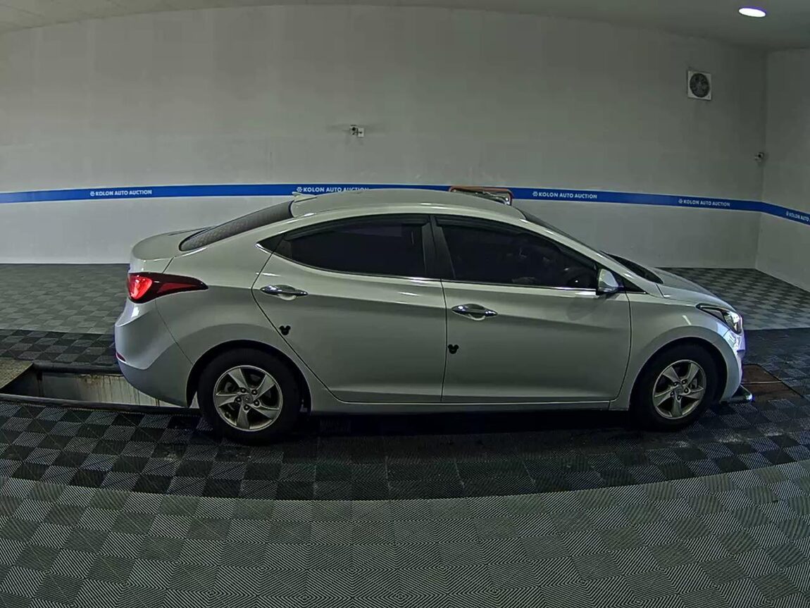 HYUNDAI THE NEW AVANTE MD 1.6 GDi SMART 2016 - zdjęcie 4