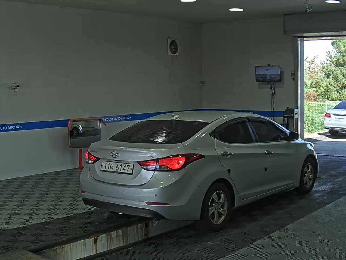HYUNDAI THE NEW AVANTE MD 1.6 GDi SMART 2016 - zdjęcie 5
