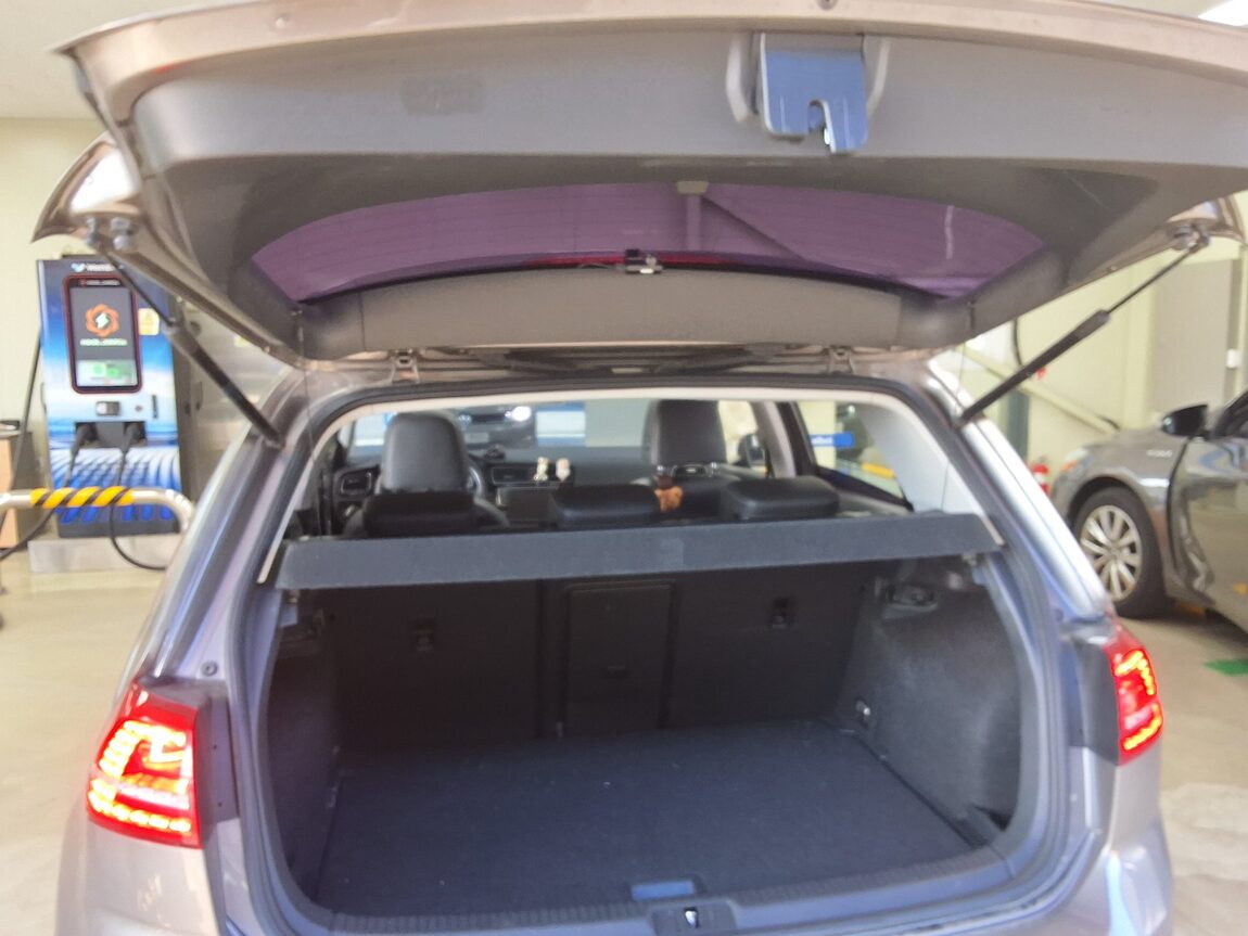 VOLKSWAGEN GOLF (7TH GEN) 2.0 TDI PREMIUM 2015 - zdjęcie 16