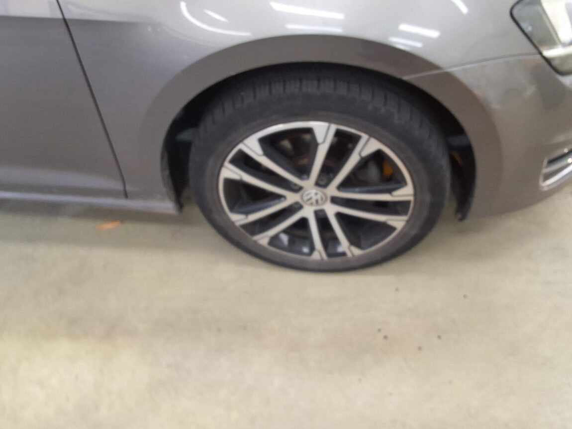 VOLKSWAGEN GOLF (7TH GEN) 2.0 TDI PREMIUM 2015 - zdjęcie 21
