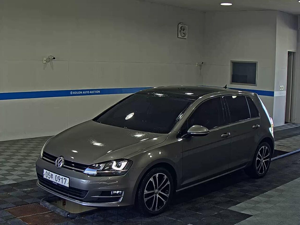 VOLKSWAGEN GOLF (7TH GEN) 2.0 TDI PREMIUM 2015 - zdjęcie 2