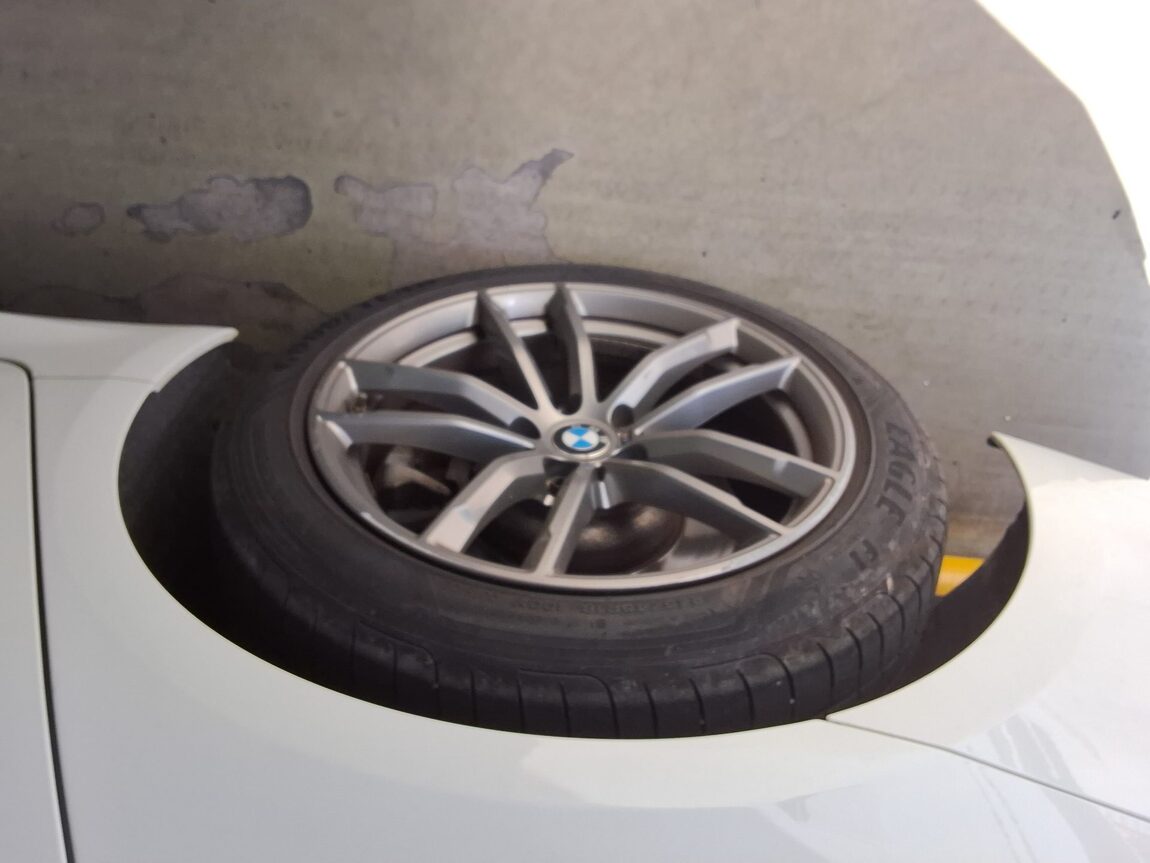 BMW 5 SERIES (7TH GEN) 520d xDRIVE M SPORT PACK 2018 - zdjęcie 22