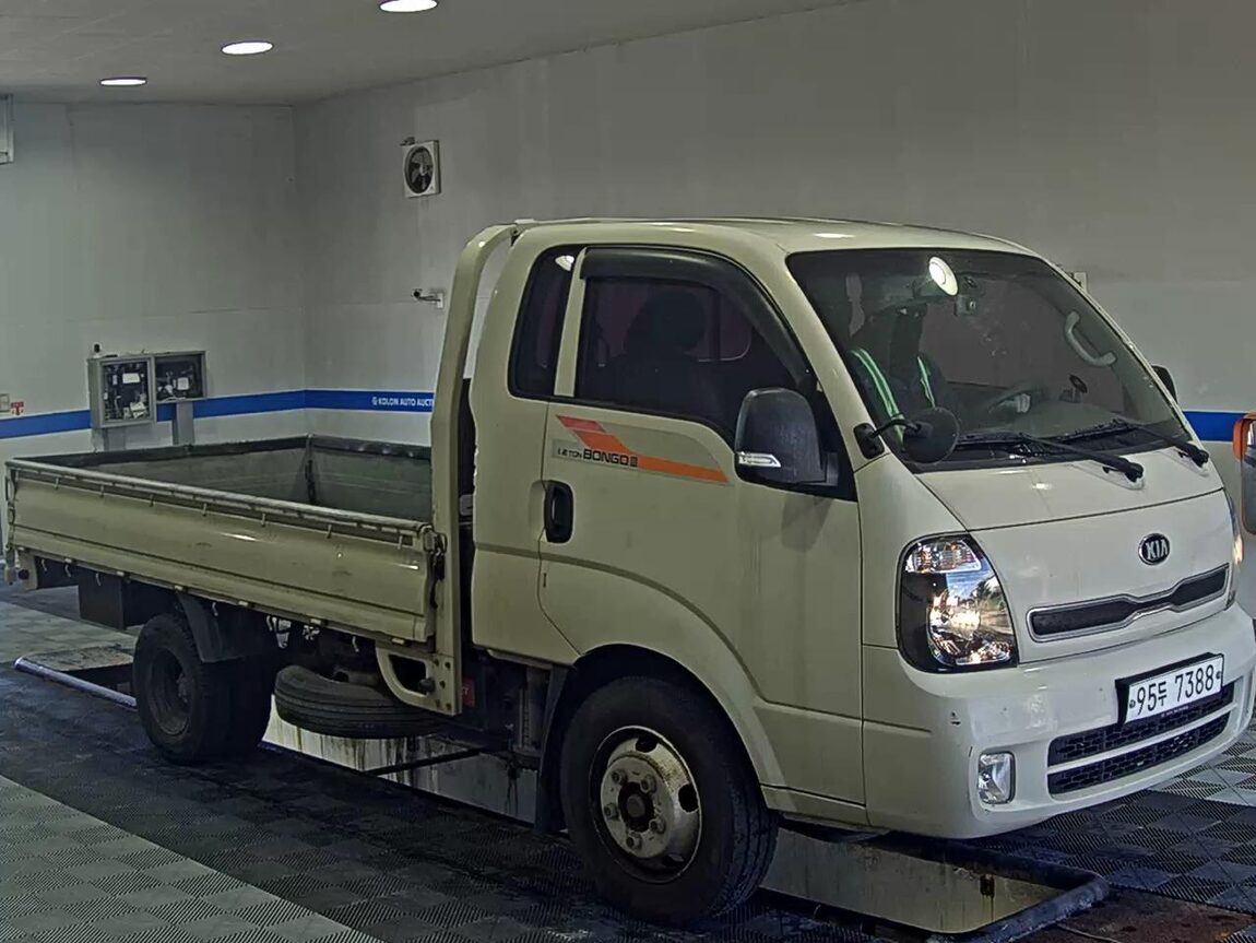 KIA BONGO III CARGO 1.2 TON KING CAB EXTRA LONG WHEELBASE 2017 - zdjęcie 3