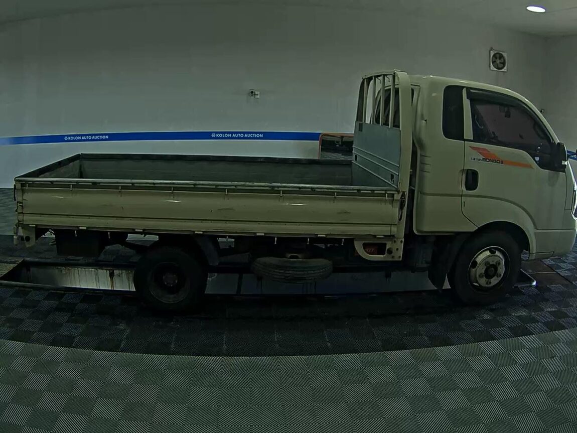 KIA BONGO III CARGO 1.2 TON KING CAB EXTRA LONG WHEELBASE 2017 - zdjęcie 4