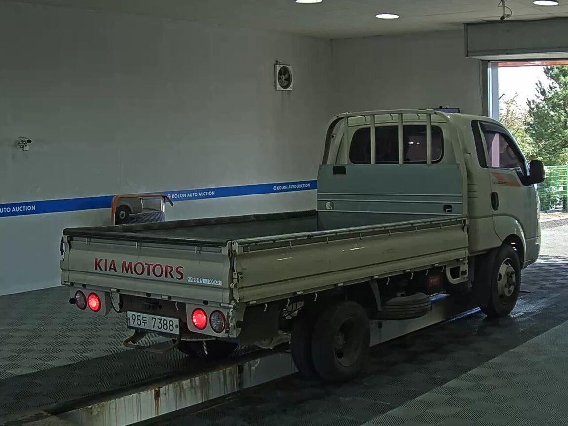 KIA BONGO III CARGO 1.2 TON KING CAB EXTRA LONG WHEELBASE 2017 - zdjęcie 5