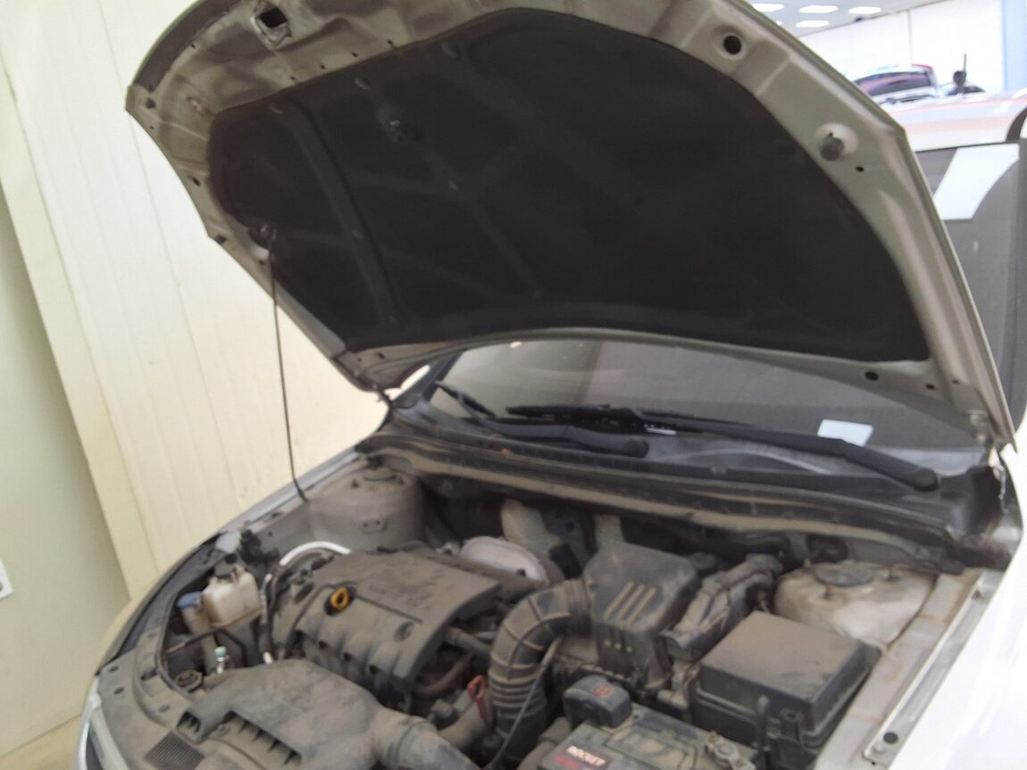 HYUNDAI i30 1.6 VVT LUXURY 2011 - zdjęcie 18
