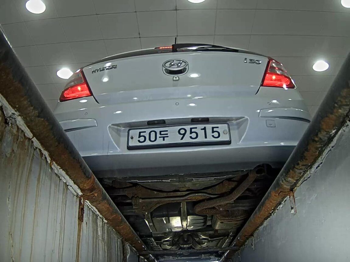 HYUNDAI i30 1.6 VVT LUXURY 2011 - zdjęcie 8