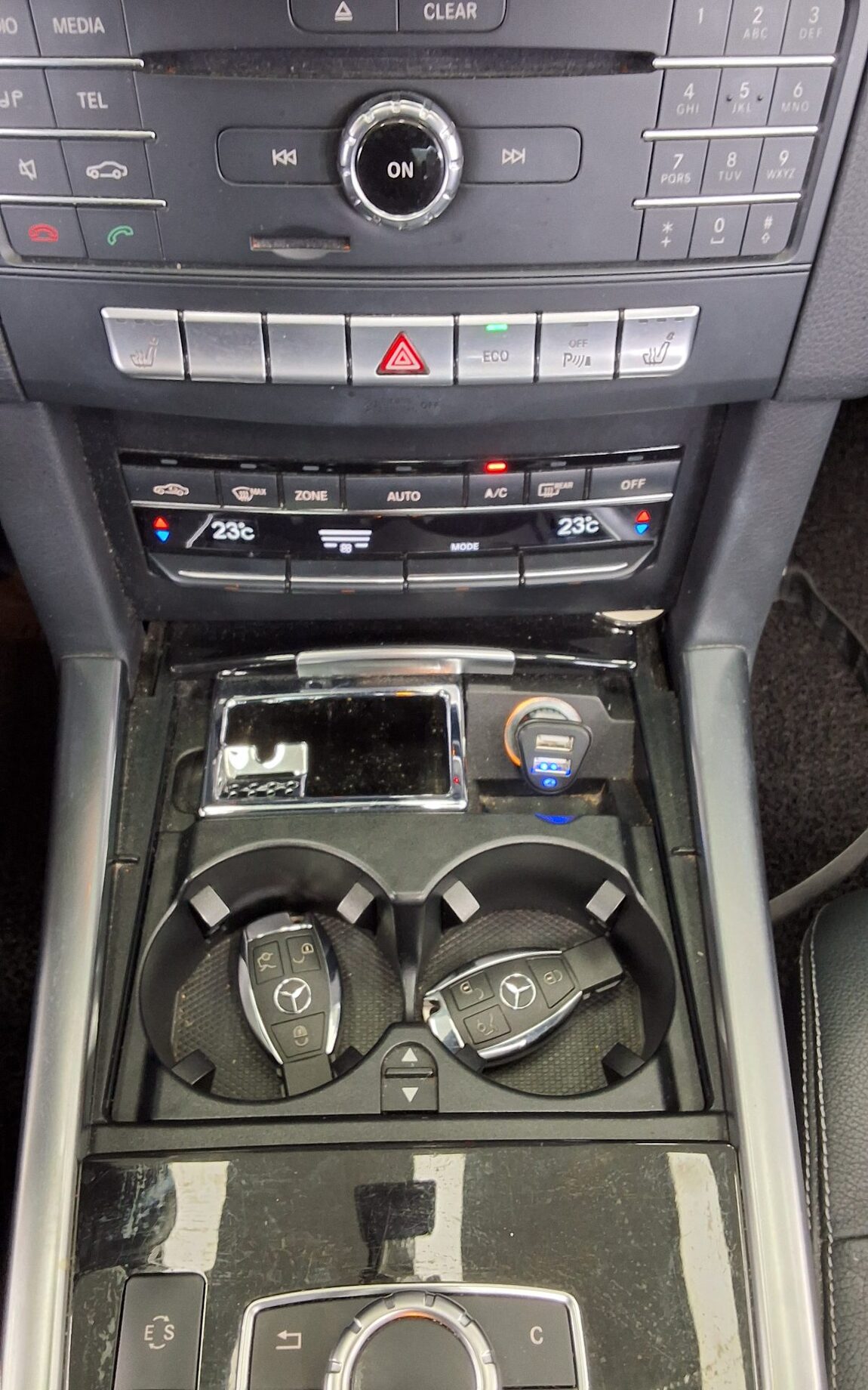 MERCEDES-BENZ E-CLASS (4TH GEN) E220 CDI BLUETEC AVANTGARDE 2016 - zdjęcie 20