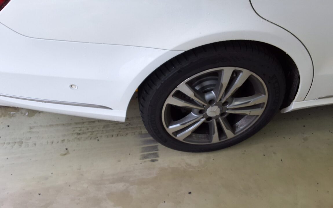 MERCEDES-BENZ E-CLASS (4TH GEN) E220 CDI BLUETEC AVANTGARDE 2016 - zdjęcie 26