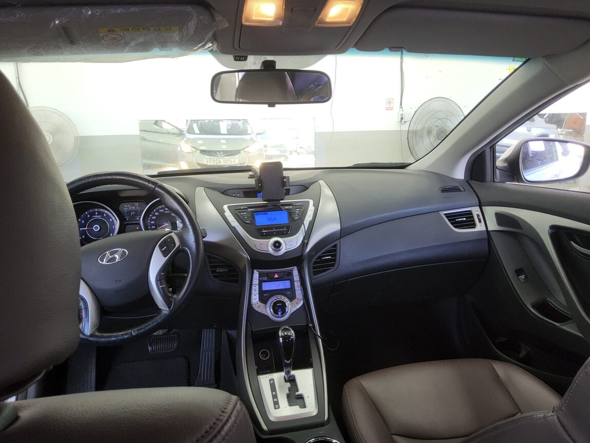 HYUNDAI AVANTE MD M16 GDi LUXURY 2012 - zdjęcie 11