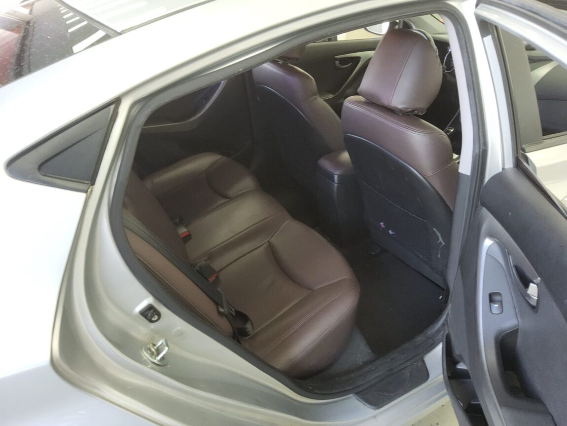 HYUNDAI AVANTE MD M16 GDi LUXURY 2012 - zdjęcie 13