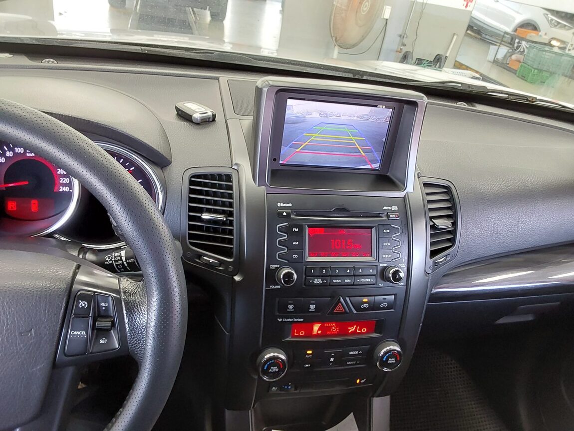 KIA SORENTO R DIESEL 2.0 2WD TLX LUXURY MODEL 2011 - zdjęcie 17