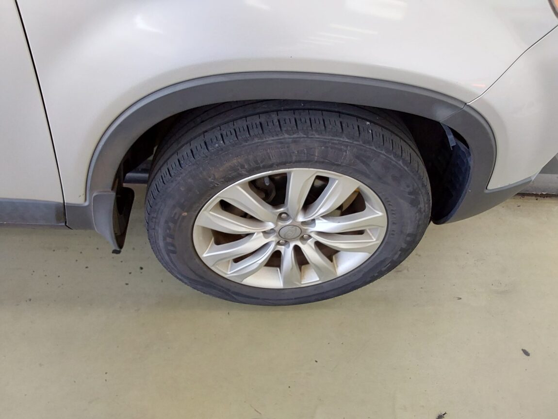 KIA SORENTO R DIESEL 2.0 2WD TLX LUXURY MODEL 2011 - zdjęcie 22