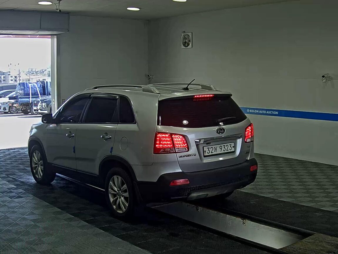 KIA SORENTO R DIESEL 2.0 2WD TLX LUXURY MODEL 2011 - zdjęcie 6
