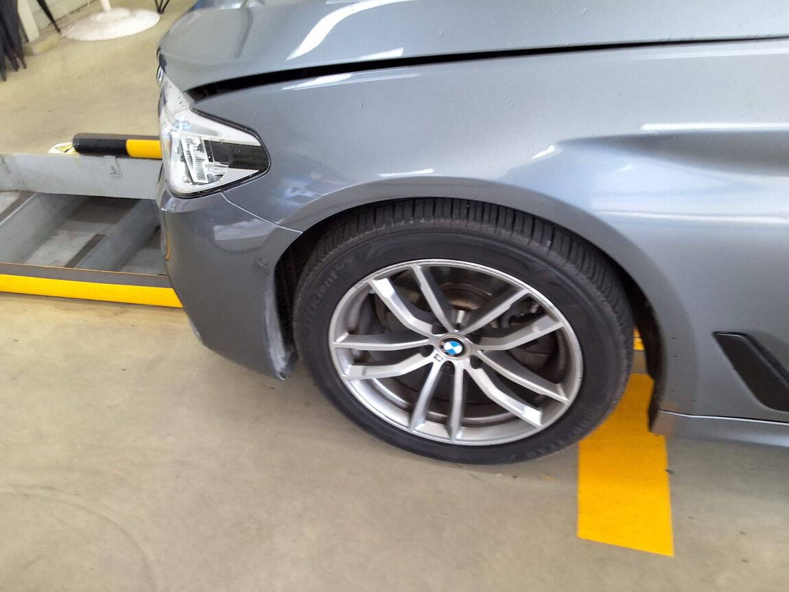 BMW 5 SERIES (7TH GEN) 520d xDRIVE M SPORT PACK 2017 - zdjęcie 19