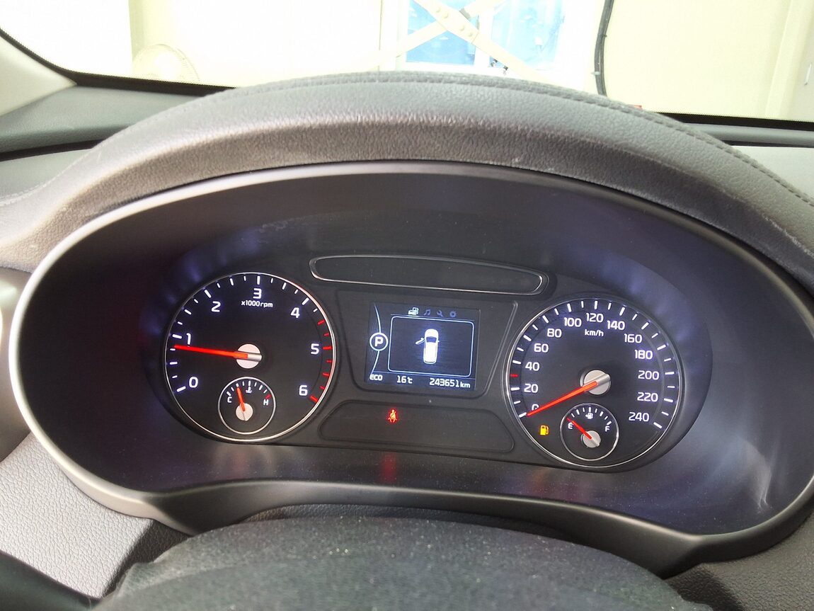 KIA ALL NEW SORENTO R2.0 2WD NOBLESSE 2015 - zdjęcie 10