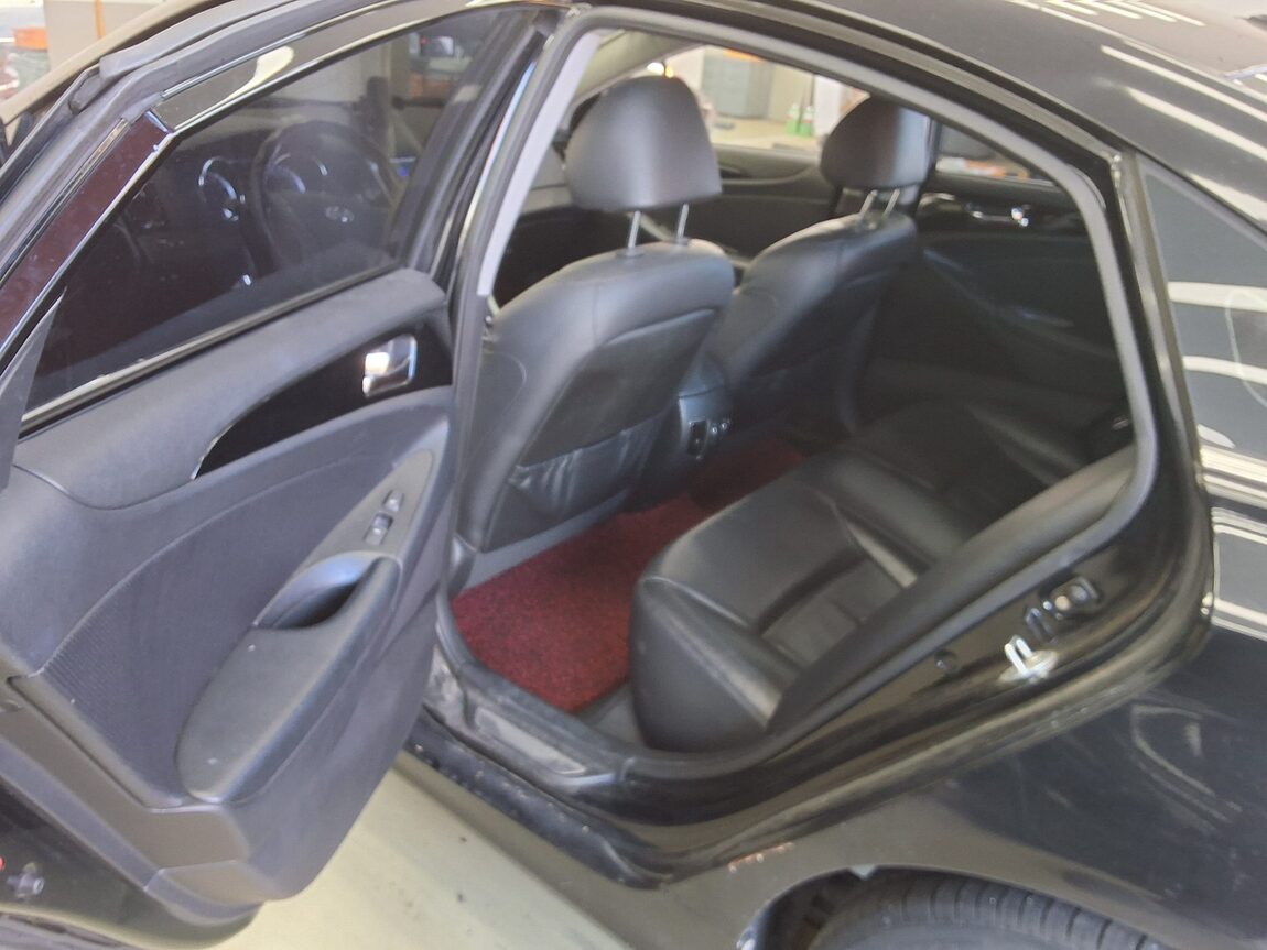 HYUNDAI YF SONATA Y20 PREMIER PREMIUM MODEL 2010 - zdjęcie 12