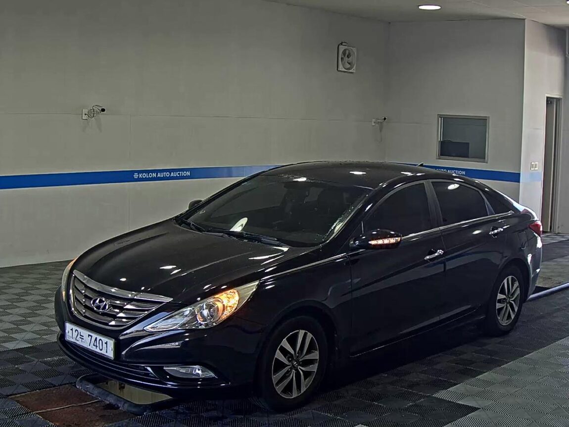 HYUNDAI YF SONATA Y20 PREMIER PREMIUM MODEL 2010 - zdjęcie 2