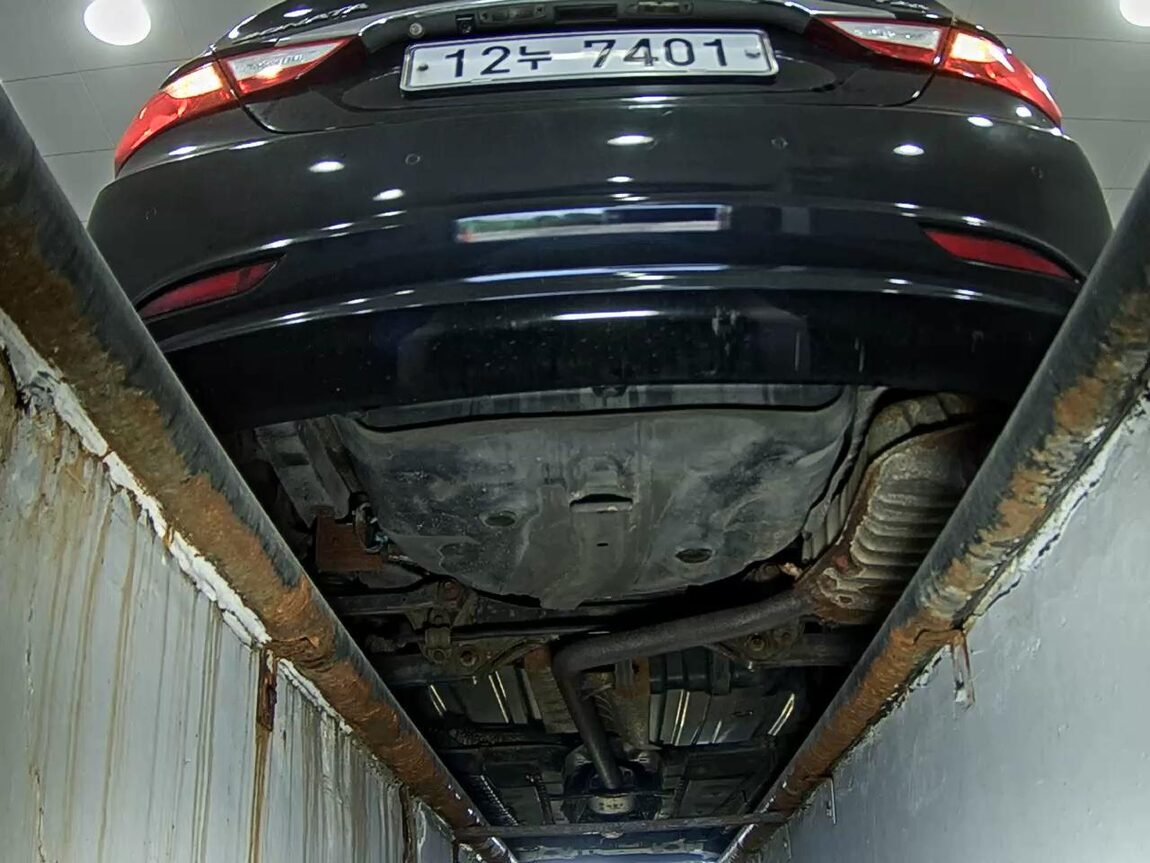 HYUNDAI YF SONATA Y20 PREMIER PREMIUM MODEL 2010 - zdjęcie 8