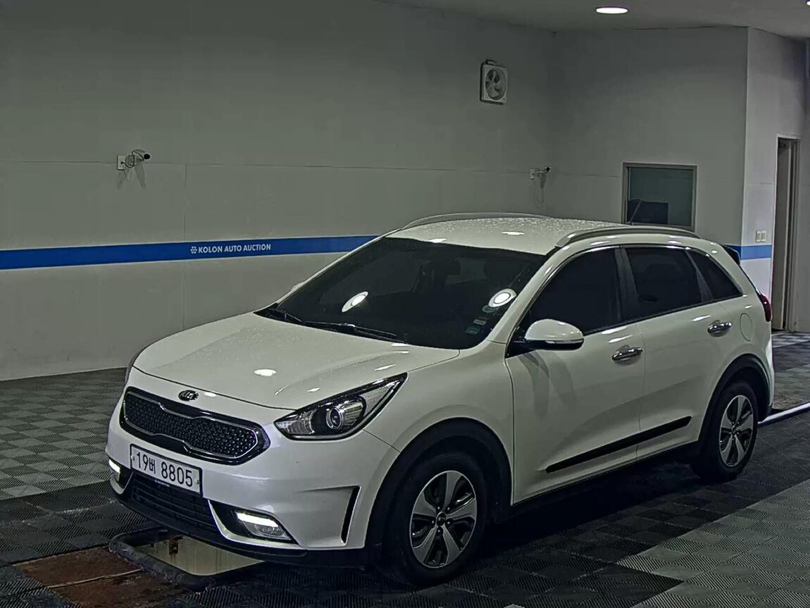 KIA NIRO 1.6 HYBRID PRESTIGE 2017 - zdjęcie 2