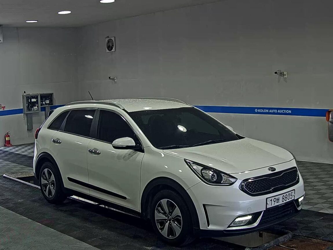 KIA NIRO 1.6 HYBRID PRESTIGE 2017 - zdjęcie 3