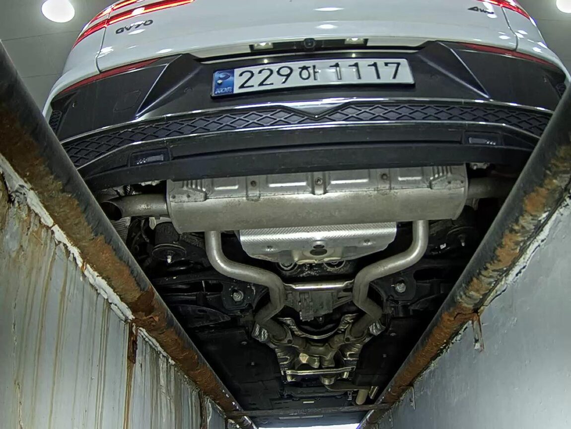 GENESIS NEW GV70 2.5T AWD STANDARD 2025 - zdjęcie 8