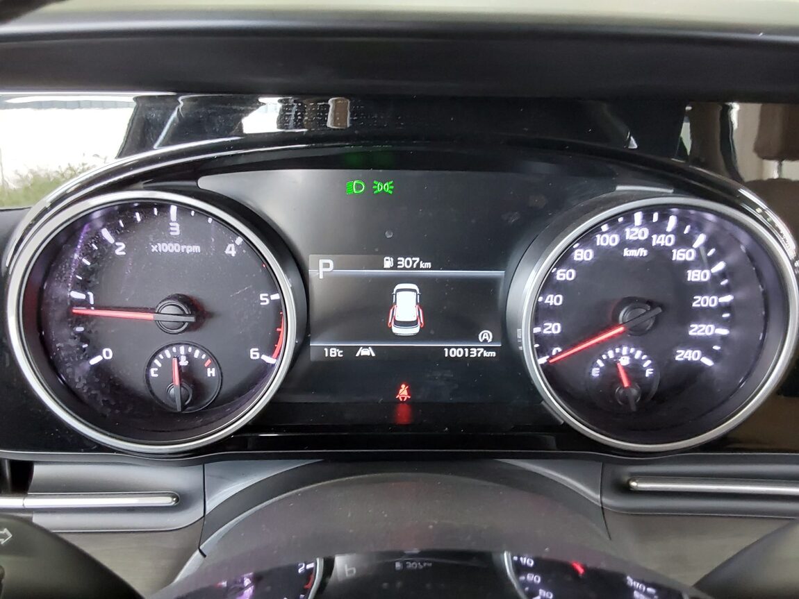 KIA NEW CARNIVAL (KA4) 9-SEATER DIESEL PRESTIGE 2023 - zdjęcie 9