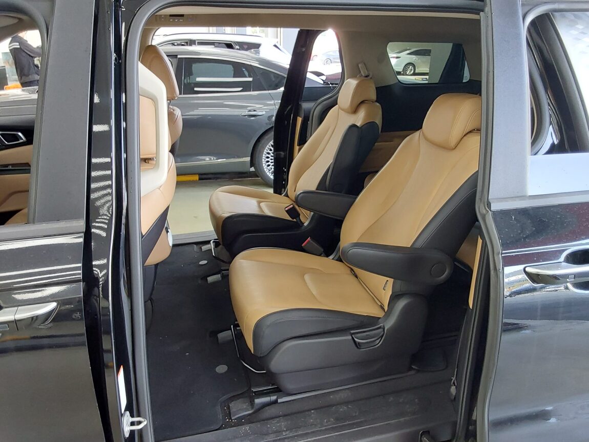 KIA NEW CARNIVAL (KA4) 9-SEATER DIESEL PRESTIGE 2023 - zdjęcie 12