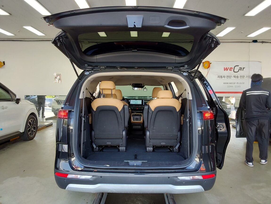 KIA NEW CARNIVAL (KA4) 9-SEATER DIESEL PRESTIGE 2023 - zdjęcie 15