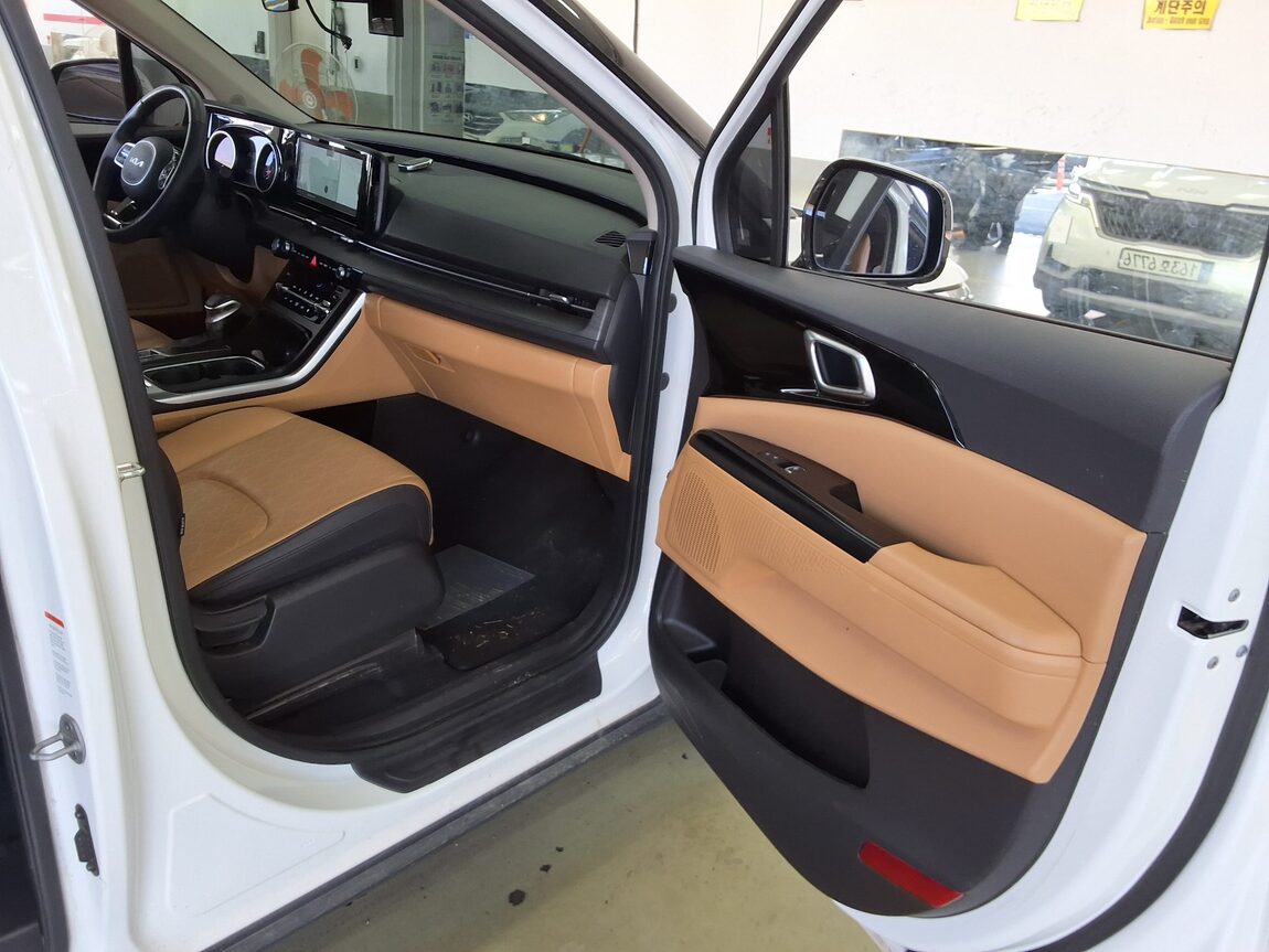 KIA NEW CARNIVAL (KA4) 9-SEATER DIESEL PRESTIGE 2023 - zdjęcie 14