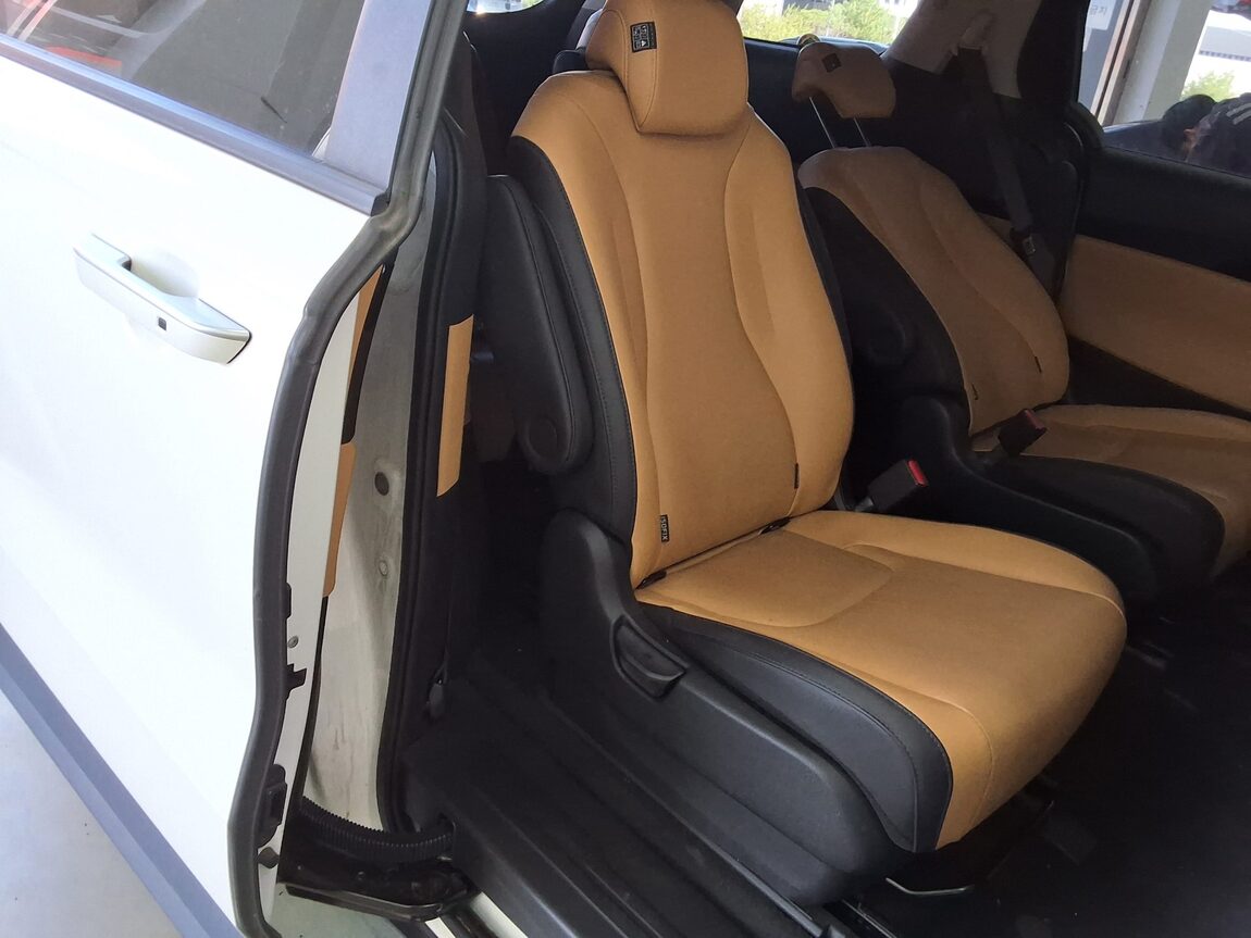 KIA NEW CARNIVAL (KA4) 9-SEATER DIESEL PRESTIGE 2023 - zdjęcie 13