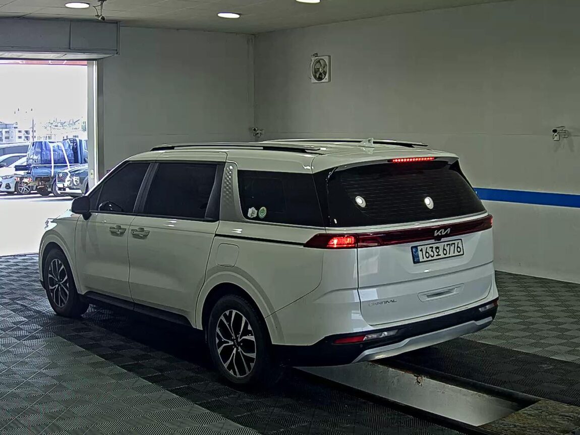 KIA NEW CARNIVAL (KA4) 9-SEATER DIESEL PRESTIGE 2023 - zdjęcie 6