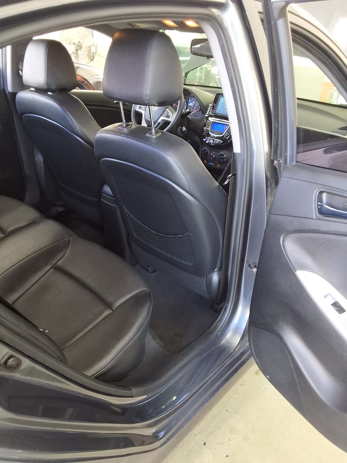 HYUNDAI NEW ACCENT 1.4 VVT PREMIER 2012 - zdjęcie 13